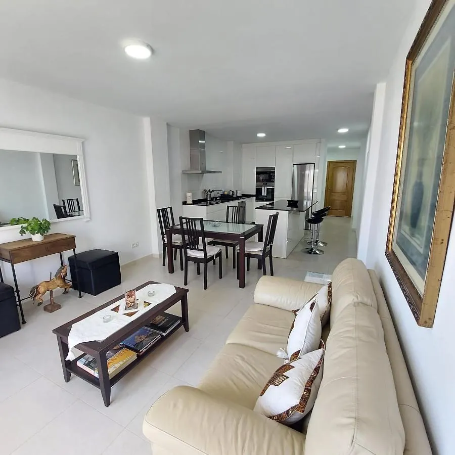 Apartamento Frente A La Playa Piso 3 Estepona Apartment